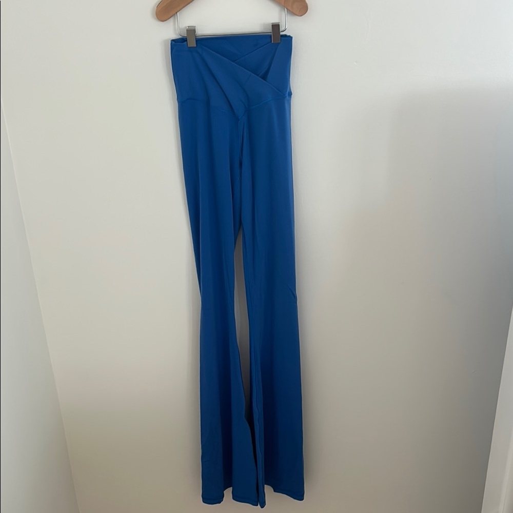 Offline by Aerie Real Me Flare High Rise leggings